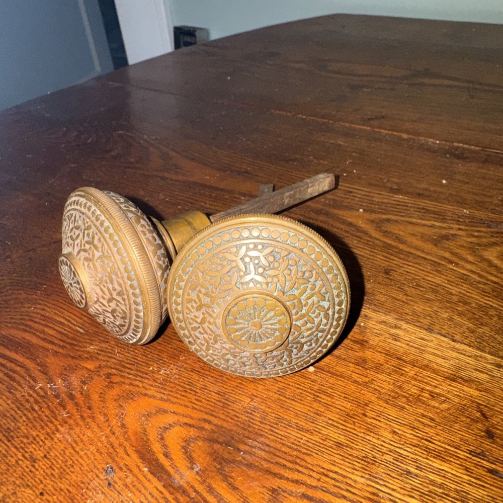 Antique door knobs - Attractive Style! - Picture 4 of 6